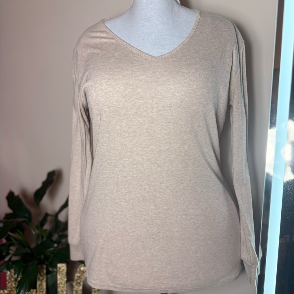 Women's Beige V-Neck Long Sleeve Top